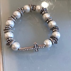 Cross beaded bracelet